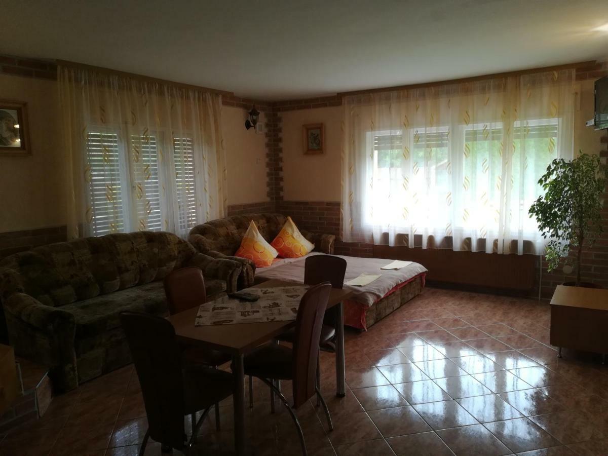 Pensiunea Colt Alb Băile Homorod Extérieur photo