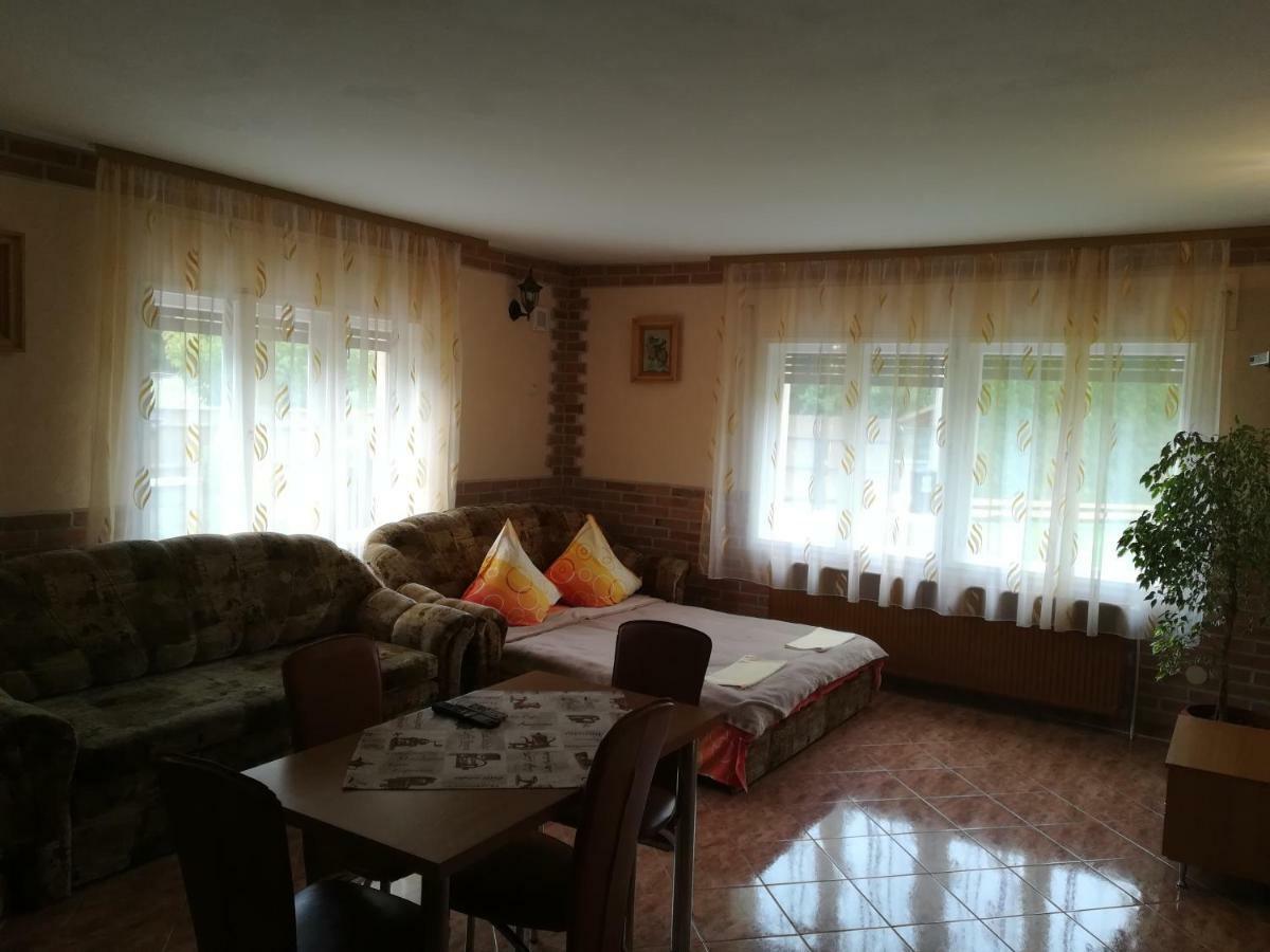 Pensiunea Colt Alb Băile Homorod Extérieur photo